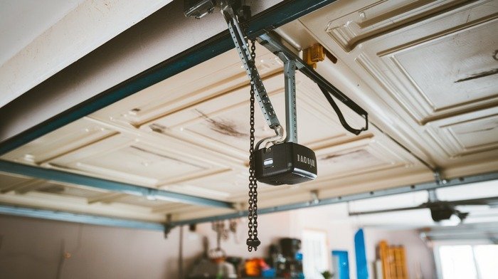 What Causes Garage Door Chain Problems In Tennessee