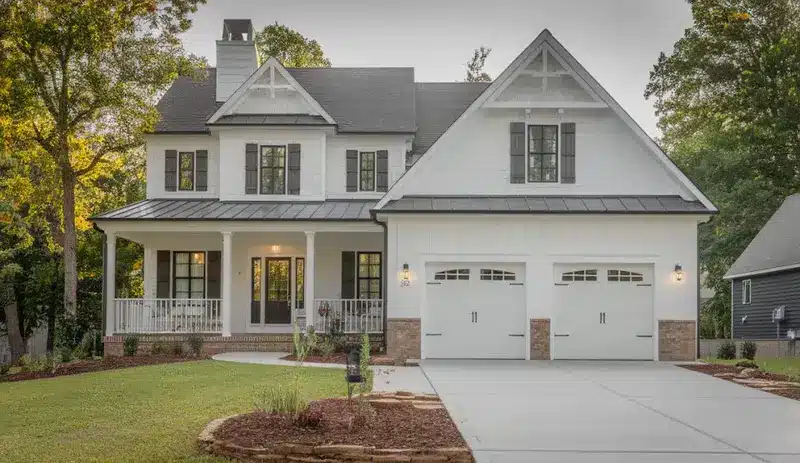 How Do I Choose Garage Door Windows for Tennessee Weather